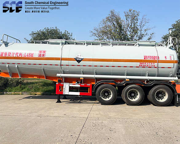 LDW9401GFW-危貨（huò）運輸式半掛罐（guàn）車（chē）