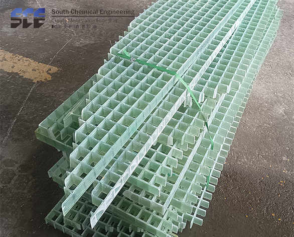 玻璃鋼格柵（shān）（塔內（nèi）件）φ4500-50*50*50